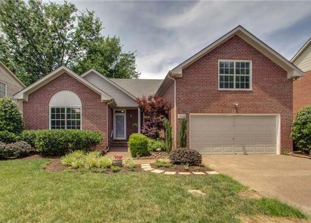 Property at 109 Clarendon Cir, Franklin, TN 37069, 3 beds, 2.5 baths
