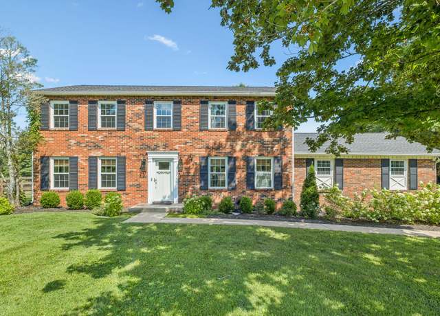 Property at 1400 Bowman Ln, Brentwood, TN 37027, 4 beds, 2.5 baths