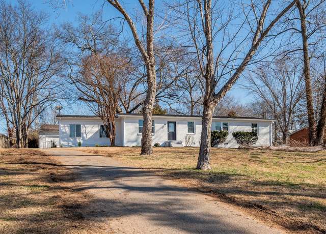 Property at 2412 Kimberly Dr, Nashville, TN 37214, 3 beds, 2 baths