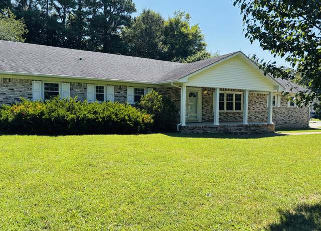 Property at 141 Doak Rd, Manchester, TN 37355, 3 beds, 2.5 baths