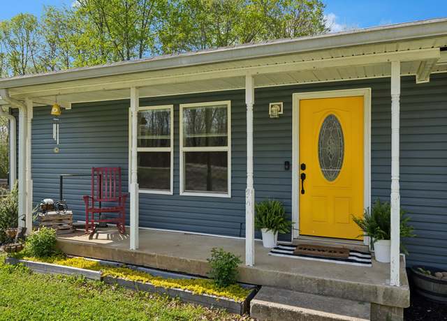 Property at 2960 Petway Rd, Ashland City, TN 37015, 4 beds, 2.5 baths