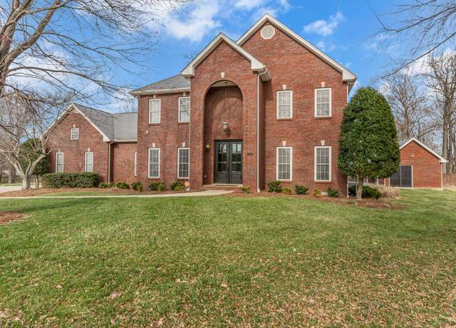 Property at 237 Dunwood Ct, Clarksville, TN 37043, 4 beds, 3 baths