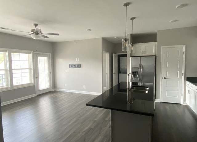 Property at 7483 Highway 70 S #304, Nashville, TN 37221, 2 beds, 2 baths