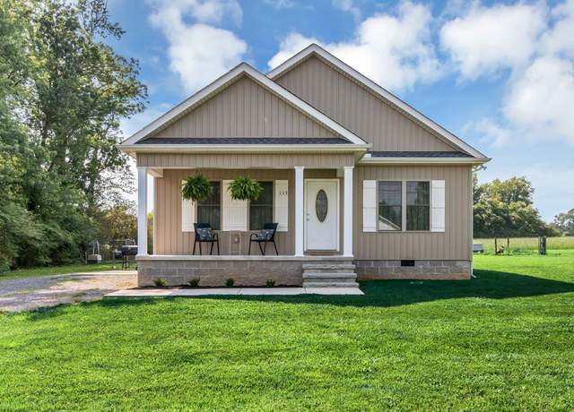 Property at 113 Wilson St, Smithville, TN 37166, 3 beds, 2 baths
