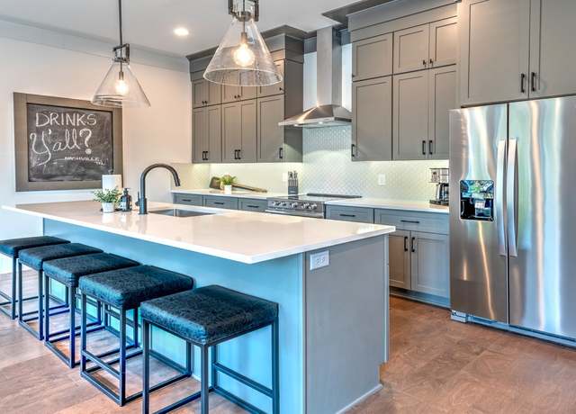 Property at 1106 Greenwood Ave, Nashville, TN 37206, 4 beds, 4 baths
