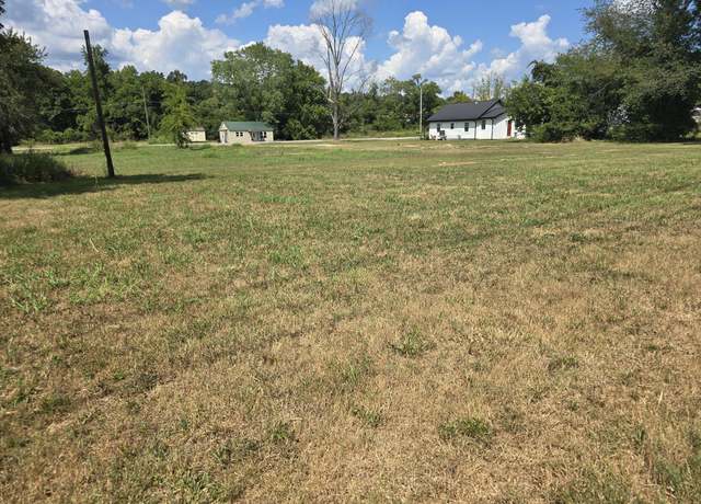 Property at 205 Armstrong St, Waverly, TN 37185