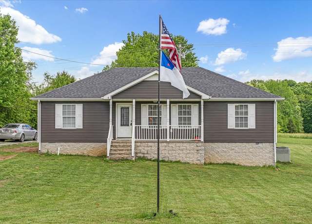 Property at 890 Akersville Rd, Lafayette, TN 37083, 3 beds, 2 baths