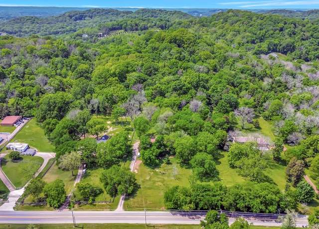 Property at 483 Franklin Rd, Franklin, TN 37069, 3 beds, 2 baths