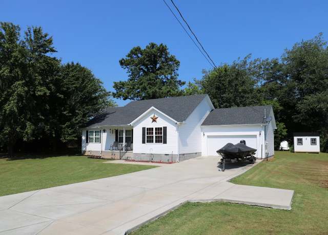 Property at 6117 Aedc Rd, Winchester, TN 37398, 3 beds, 2 baths