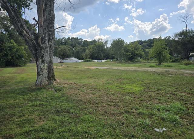 Property at 126 Fairground Dr, Waverly, TN 37185
