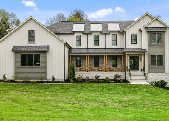 Property at 9409 Clovercroft Rd, Franklin, TN 37067, 4 beds, 4.5 baths