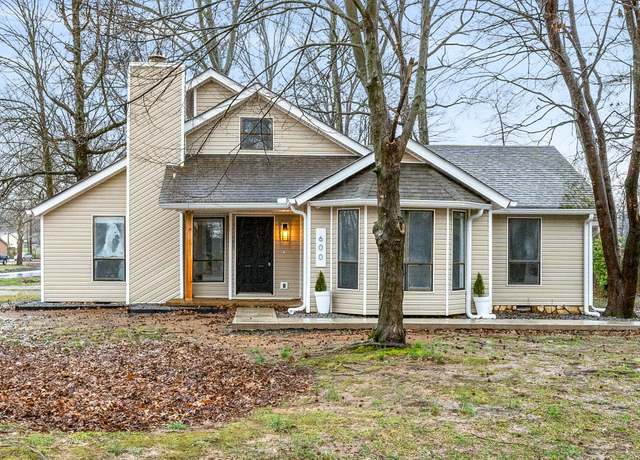 Property at 600 Marigold Dr, Clarksville, TN 37042, 3 beds, 2 baths