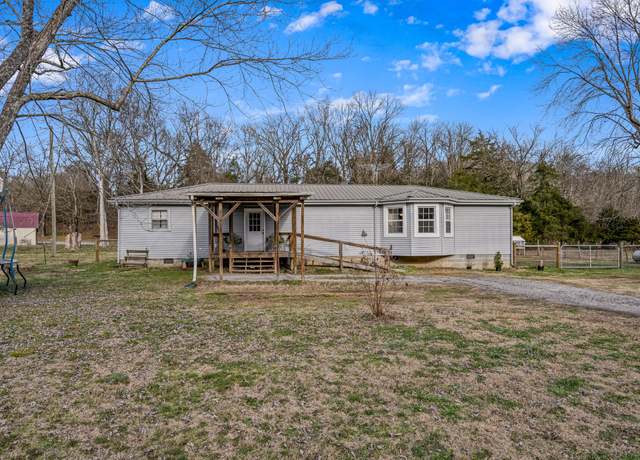 Property at 465 Gimlet Rd, Fayetteville, TN 37334, 2 beds, 2 baths