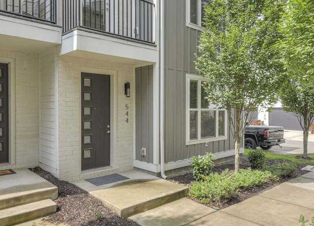 Property at 544 Vernon Cir, Nashville, TN 37209, 3 beds, 3 baths