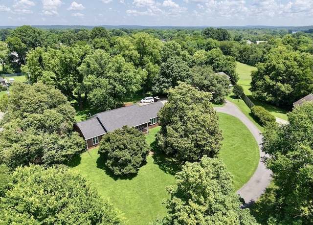 Property at 1712 Newport Pl, La Vergne, TN 37086, 3 beds, 3.5 baths