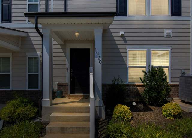 Property at 1220 Foxton Ln, Antioch, TN 37013, 3 beds, 3 baths