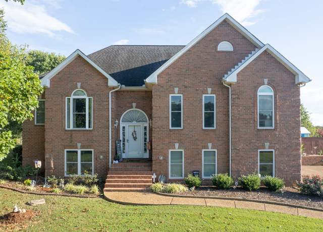 Property at 800 Muscogee Way, Mount Juliet, TN 37122, 4 beds, 3 baths
