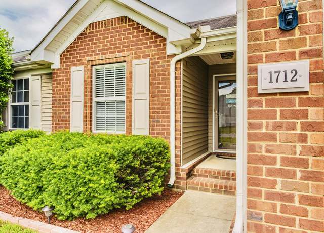 Property at 1712 Odessa Ave, Murfreesboro, TN 37128, 3 beds, 3 baths