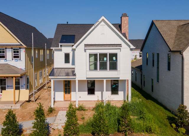 Property at 5041 Owenruth Dr, Franklin, TN 37069, 4 beds, 3.5 baths