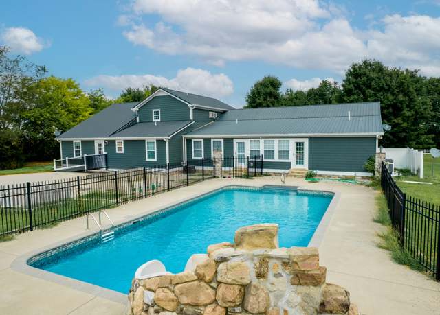 Property at 6931 Cowan Rd, Springfield, TN 37172, 5 beds, 4 baths