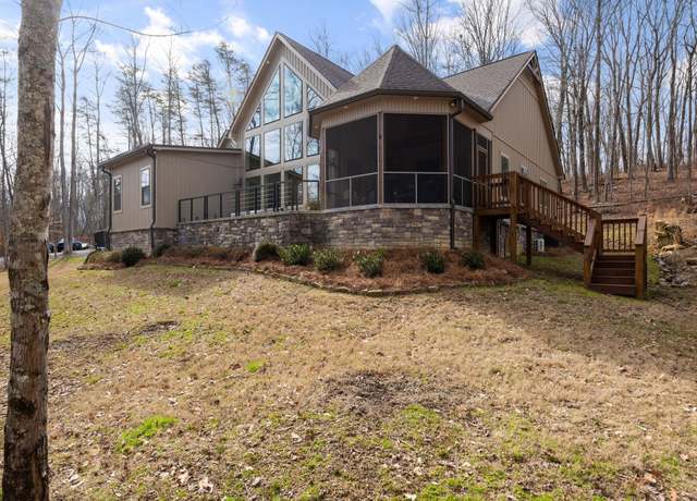 Property at 354 Mountain Farm Rd, Signal Mountain, TN 37377, 3 beds, 2 baths