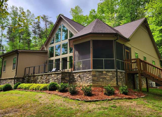 Property at 354 Mountain Farm Rd, Signal Mountain, TN 37377, 3 beds, 2 baths