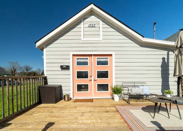 Property at 1522 14th Ave N, Nashville, TN 37208, 2 beds, 1 bath