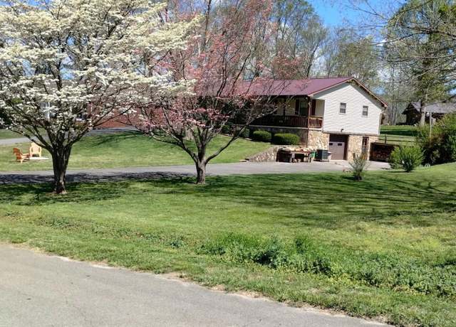 Property at 311 E Chestnut Hill Rd, Townsend, TN 37882, 3 beds, 2 baths