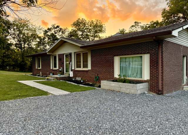Property at 82 New Middleton Hwy, Gordonsville, TN 38563, 4 beds, 2 baths