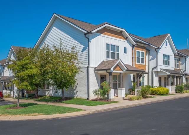 Property at 400 West Mill Dr, Nashville, TN 37209, 3 beds, 2.5 baths