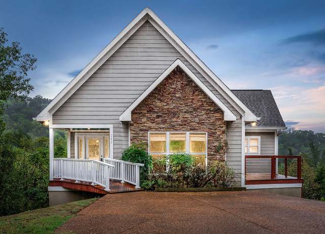 Property at 280 Sandgate Dr, Smithville, TN 37166, 3 beds, 4 baths