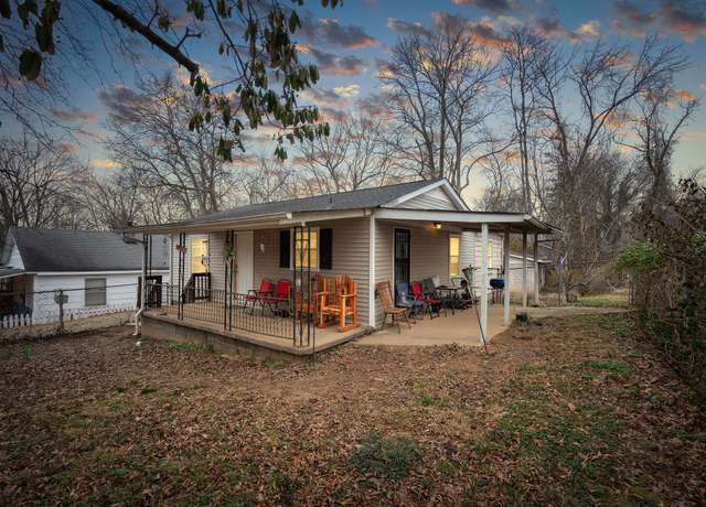 Property at 715 Williams Ln, Clarksville, TN 37040, 3 beds, 1 bath