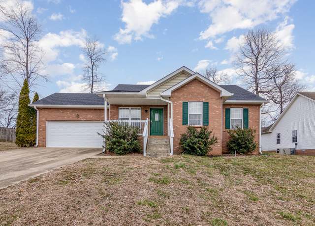 Property at 1721 Hazelwood Rd, Clarksville, TN 37042, 3 beds, 2 baths