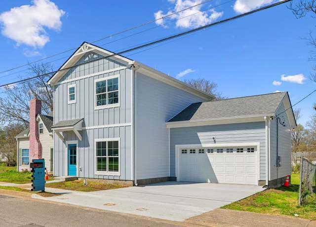 Property at 419 E State St, Murfreesboro, TN 37130, 3 beds, 2.5 baths