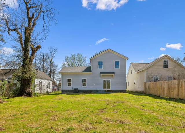 Property at 419 E State St, Murfreesboro, TN 37130, 3 beds, 2.5 baths