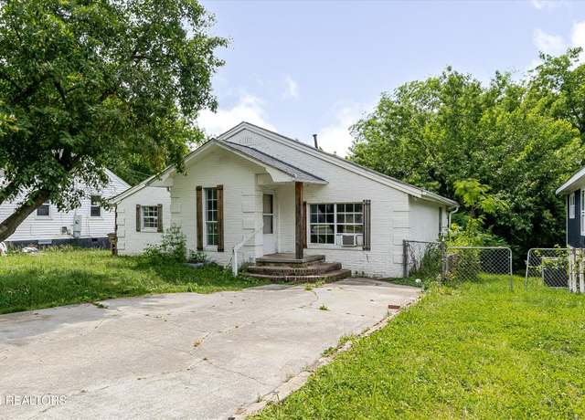 Property at 2400 Wilson Ave, Knoxville, TN 37915, 5 beds, 3 baths