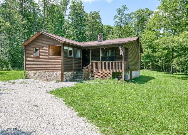 Property at 633 Crosswinds Blvd, Crossville, TN 38572, 2 beds, 2 baths