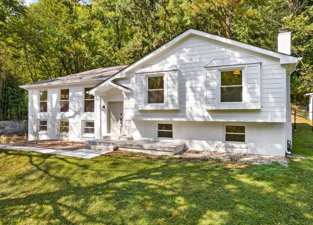Property at 6556 Jocelyn Hollow Rd, Nashville, TN 37205, 5 beds, 3.5 baths