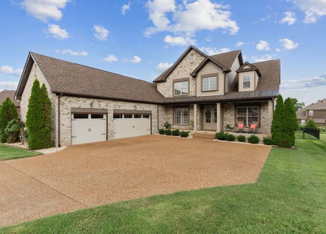 Property at 129 Houghland St, Gallatin, TN 37066, 4 beds, 3 baths