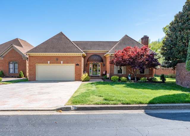 Property at 100 Carriage Way, Hendersonville, TN 37075, 3 beds, 2 baths