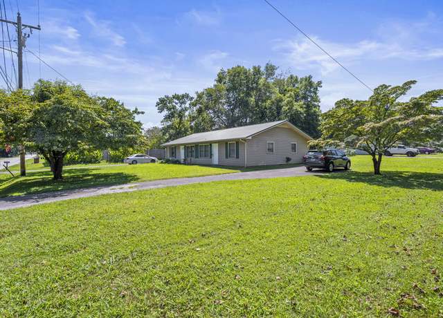 Property at 909 Cumberland St, Decherd, TN 37324, 4 beds