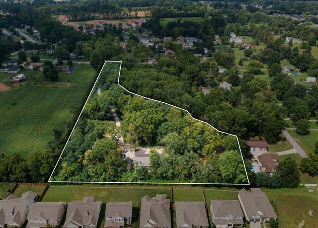 Property at 176 S Palmers Chapel Rd, White House, TN 37188, 5 beds, 2 baths