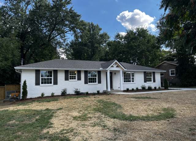 Property at 106 Lucinda Ln, Hendersonville, TN 37075, 4 beds, 3 baths