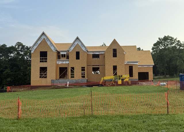 Property at 5156 Bond Mill Rd, Thompsons Station, TN 37179, 4 beds, 4.5 baths