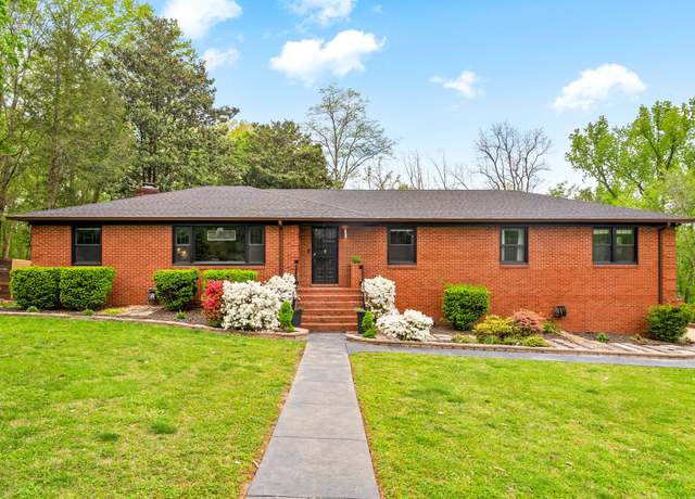 Property at 201 Cherokee Trl, Clarksville, TN 37043, 5 beds, 3.5 baths