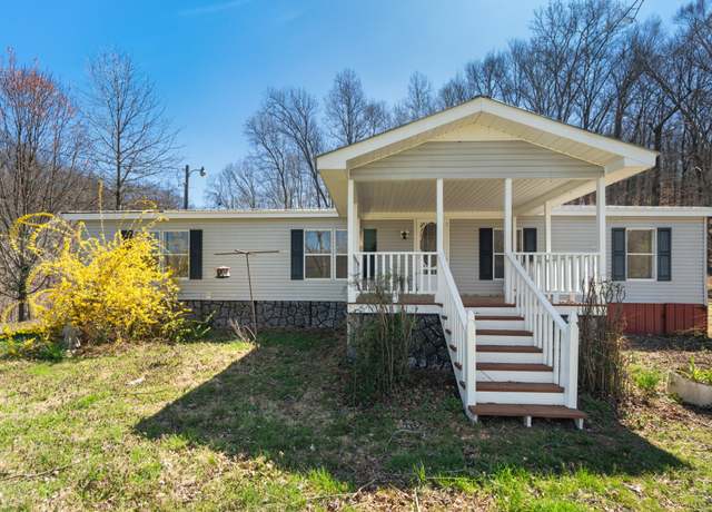 Property at 319 Jenkins Rd, Centerville, TN 37033, 3 beds, 2 baths