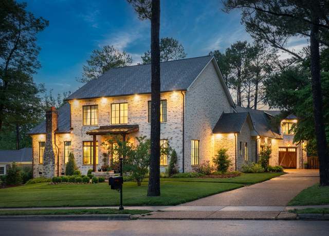 Property at 825 Salisbury Way, Clarksville, TN 37043, 4 beds, 3.5 baths