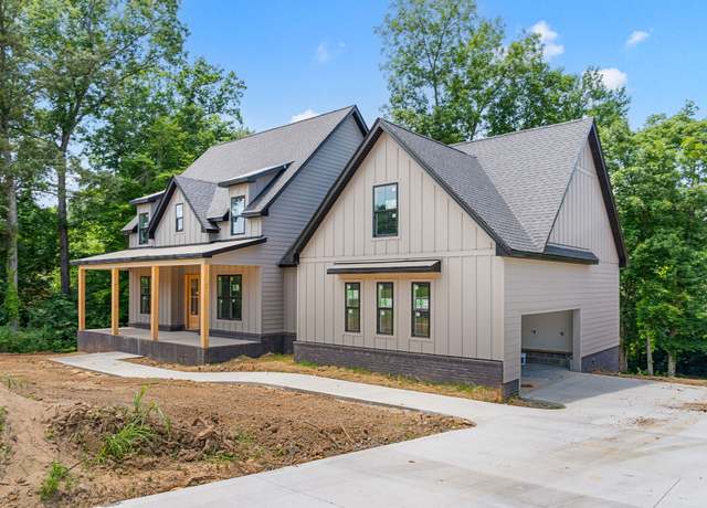 Property at 1319 Shady Grove Rd, Clarksville, TN 37043, 4 beds, 3.5 baths