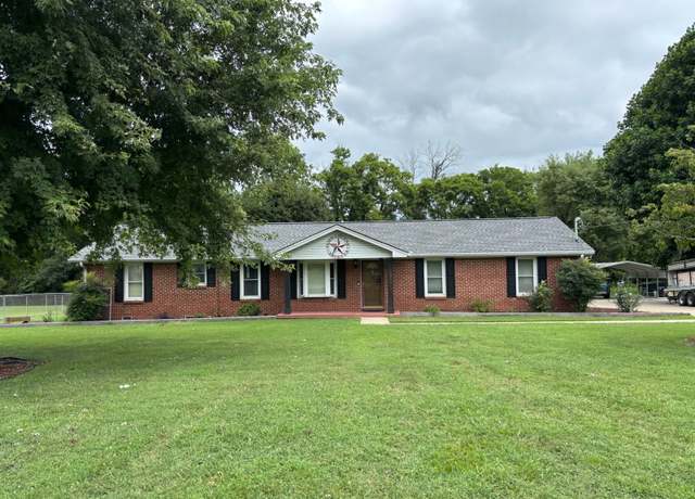 Property at 222 Jackson Trl, Mount Juliet, TN 37122, 4 beds, 3.5 baths
