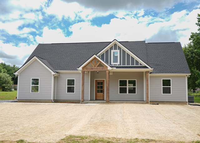 Property at 825B College St, Portland, TN 37148, 3 beds, 2 baths